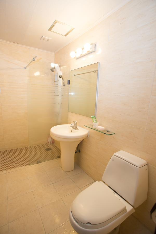 Charmant Hotel Мокпо Экстерьер фото